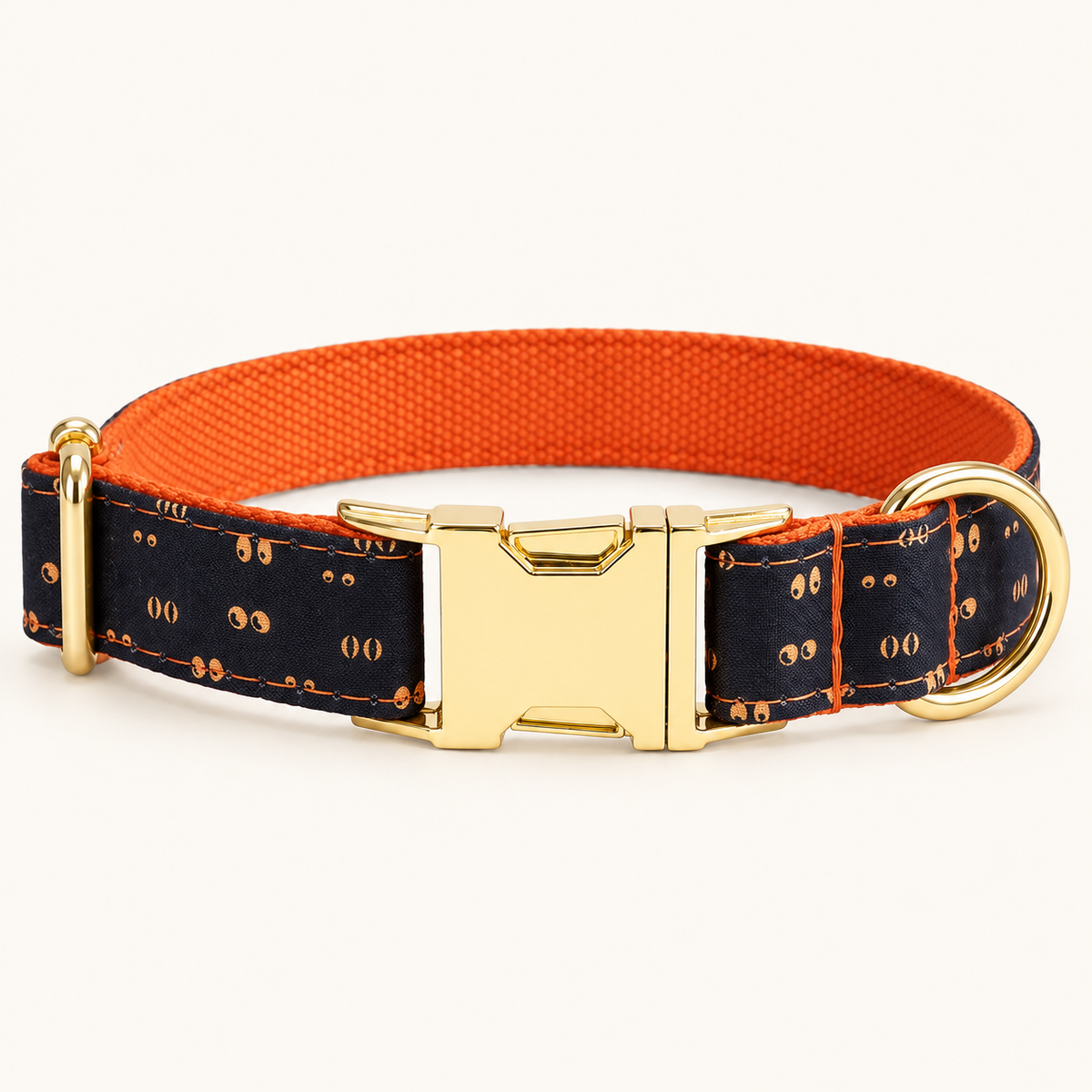 Pawture BlackCatEye artful dog collar, flat view
